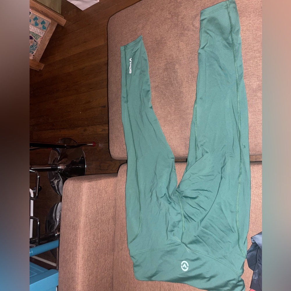 Virus M green leggings only worn twice